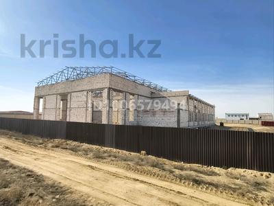 Участок · 1300 га, 35-мкр, Промзона 8 68 — Рядом заправка кездесу за 450 млн 〒 в Актау