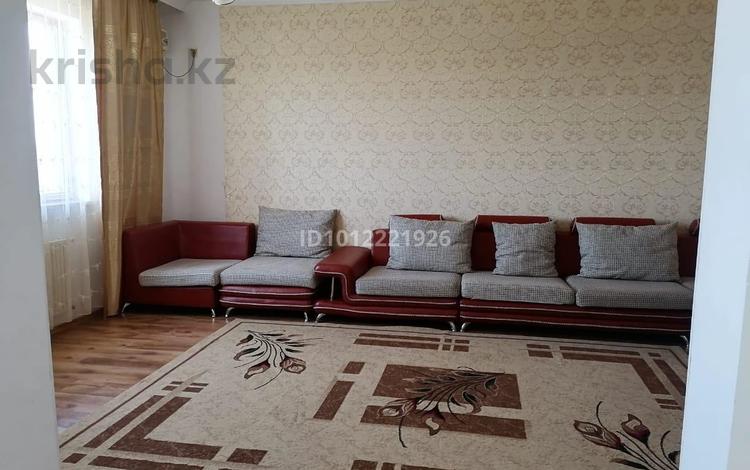 2-бөлмелі пәтер · 80 м² · 9/10 қабат, Абая 28а, бағасы: 38 млн ₸ в Атырау — фото 2