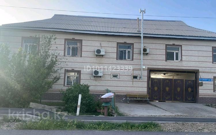 Отдельный дом · 10 комнат · 200 м² · 10 сот., Асфандияров 11 за 40 млн ₸ в Туркестане — фото 2
