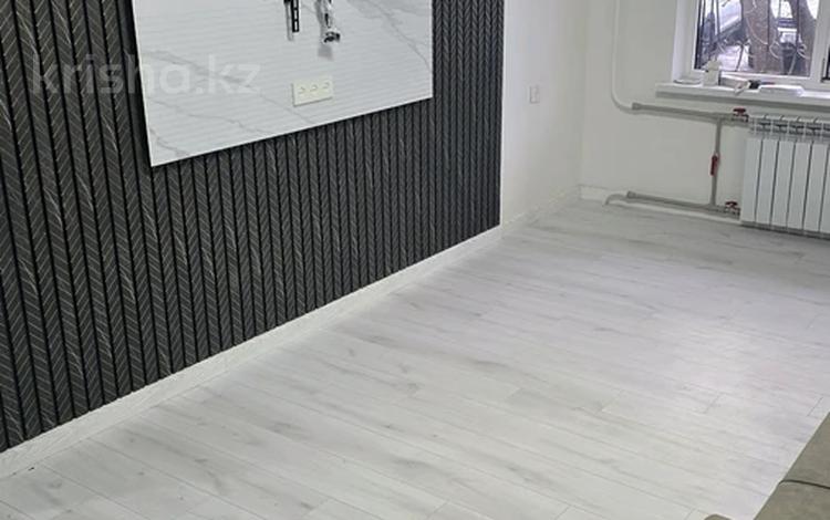 2-бөлмелі пәтер · 44 м² · 1/4 қабат, мкр №1 19 — Жубанова, бағасы: 29.9 млн ₸ в Алматы, Ауэзовский р-н — фото 2