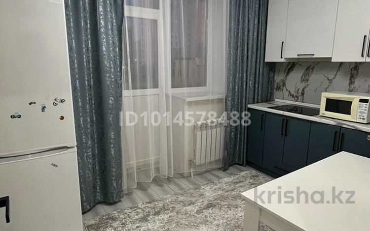 1-комнатная квартира · 30 м² · 2/9 этаж, Аманжол Болекпаев 22 — ул. A-75 за 185 000 ₸ в Астане, Сарайшык р-н — фото 2