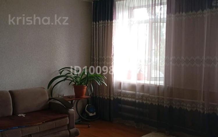 2-комнатная квартира · 60 м² · 2/2 этаж, Урожайная — Магазин "Светофор" за 13 млн ₸ в Петропавловске — фото 2