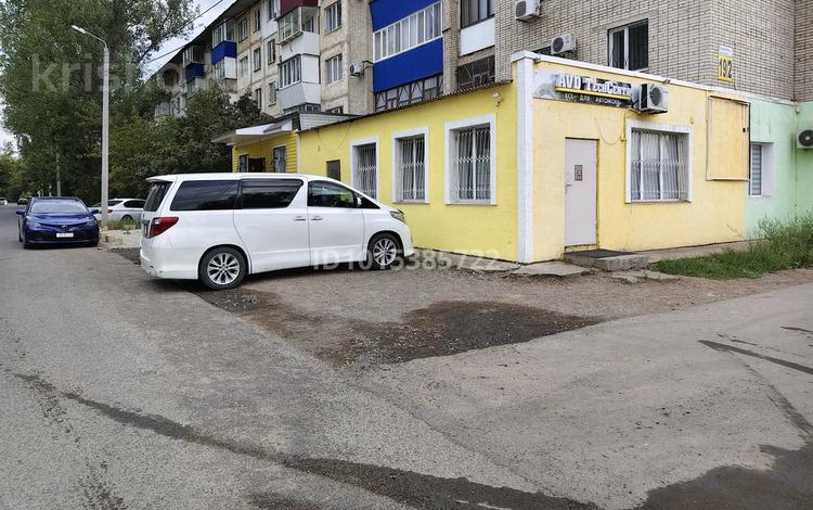 Свободное назначение, офисы, магазины и бутики, склады, общепит, салоны красоты, сельское хозяйство, медцентры и аптеки, образование, развлечения · 72 м² за 35 млн ₸ в Уральске, мкр Строитель — фото 2