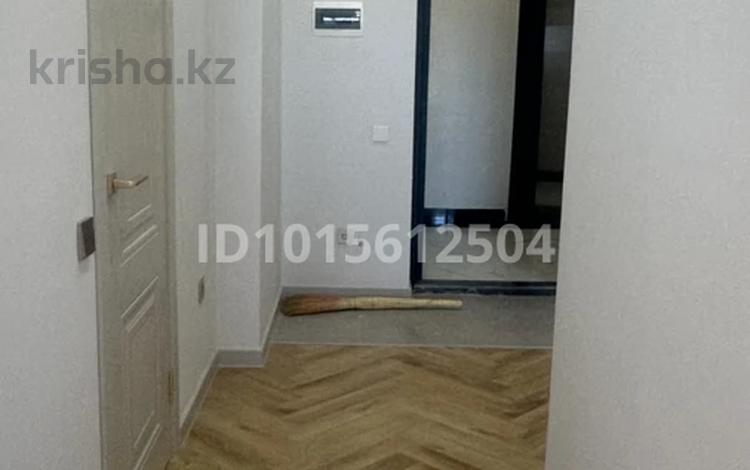 1-комнатная квартира · 45.6 м² · 15/25 этаж, Тауелсиздик 25 за 28.3 млн ₸ в Астане, Алматы р-н — фото 2