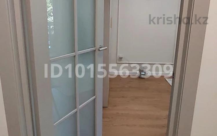 3-комнатная квартира · 63 м² · 2/5 этаж, Маркова 47 — тимирязова за 60 млн ₸ в Алматы, Бостандыкский р-н — фото 2
