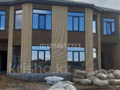 Отдельный дом · 5 комнат · 200 м² · 8.5 сот., мкр Жана Орда — Абулхаирхана Кунаева за 72 млн ₸ в Уральске