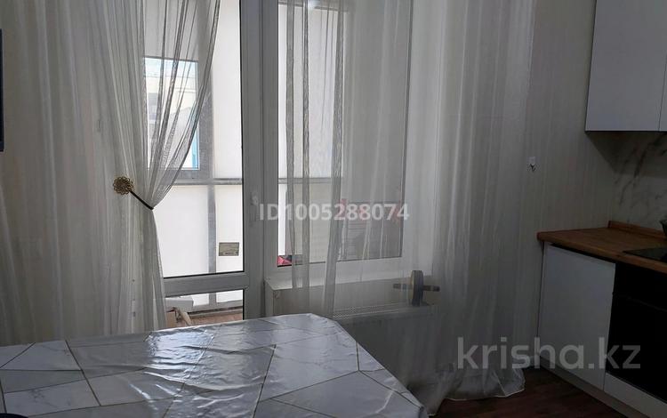 1-комнатная квартира · 40 м² · 7/9 этаж, Туран 89 — НУ, бас мешіт за 200 000 ₸ в Астане, Нура р-н — фото 3