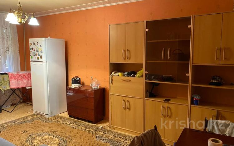 2-бөлмелі пәтер, 44 м², 2/5 қабат, 4 микр 6, бағасы: 12 млн 〒 в Таразе — фото 2