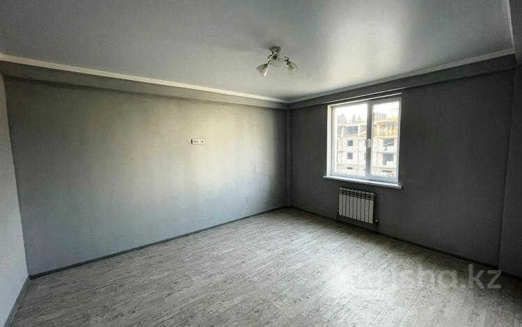 1-комнатная квартира, 41 м², 2/5 этаж, Пос.Бурундай мкр вводник - 2 ул. Суворова 17К