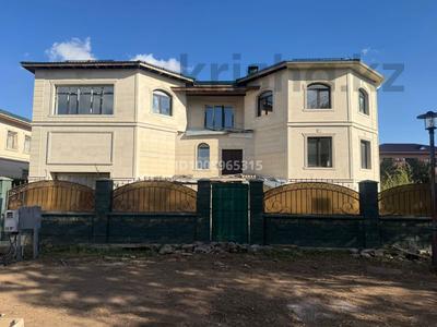 Отдельный дом · 10 комнат · 805 м² · 15 сот., Байжанбаева — Угол ул.Панфилова за 700 млн 〒 в Астане, Сарайшык р-н