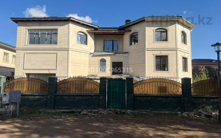 Отдельный дом · 10 комнат · 805 м² · 15 сот., Байжанбаева — Угол ул.Панфилова за 650 млн ₸ в Астане, Сарайшык р-н — фото 23