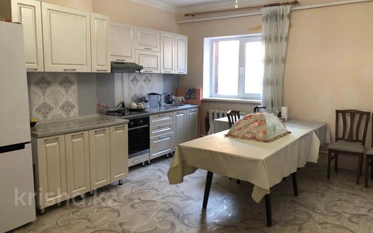 Жеке үй • 4 бөлмелер • 200 м² • 10 сот., мкр Кунгей, бағасы: 55 млн 〒 в Караганде, Казыбек би р-н — фото 4