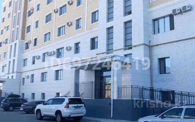 2-комнатная квартира, 73 м², 2/8 этаж, 28-й мкр 68/3 — Супермаркет Аман