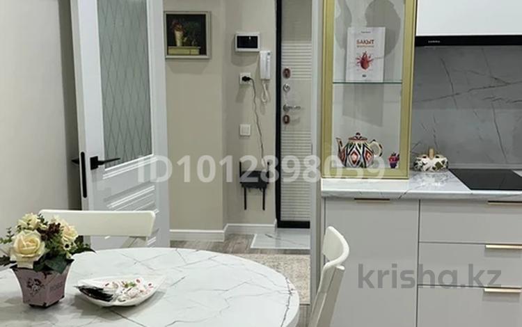 1-бөлмелі пәтер · 45 м² · 8/9 қабат, мкр Нурсая, Елорда 6/3, 6/4, 6/5, 6/6, 6/7, 6/8, 6Б, бағасы: 25 млн ₸ в Атырау — фото 2
