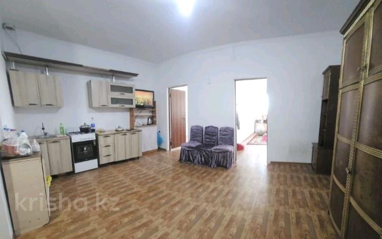 3-комнатная квартира, 62 м², 4/4 этаж помесячно, Абая за 120 000 〒 в Талдыкоргане — фото 2