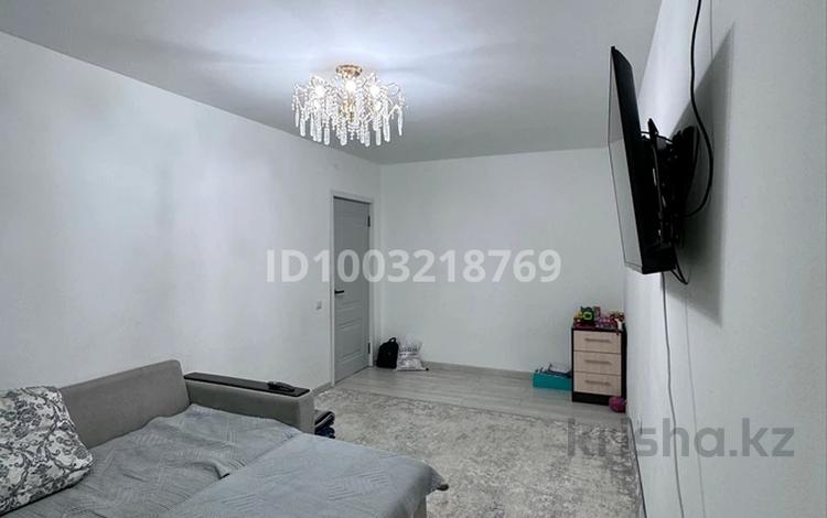 2-комнатная квартира · 60 м² · 3/9 этаж, Райымбек Батыр — Торгового дома Магнум за 250 000 〒 в  — фото 2