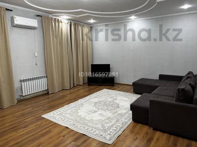 3-комнатная квартира · 110 м² · 23/27 этаж, Желтоксан 2/2 за 400 000 ₸ в Астане, Сарыарка р-н