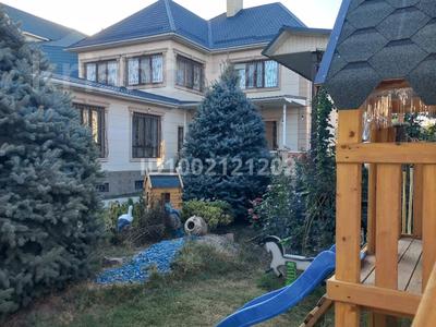 Отдельный дом · 10 комнат · 350 м² · 8 сот., Еспаева — Айтиева за 220 млн 〒 в Таразе