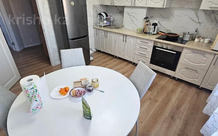 2-бөлмелі пәтер · 56.2 м² · 5/5 қабат, Гүлдер 2 ш/а., Таттимбета 5Б, бағасы: 29 млн ₸ в Караганде, Казыбек би р-н — фото 5
