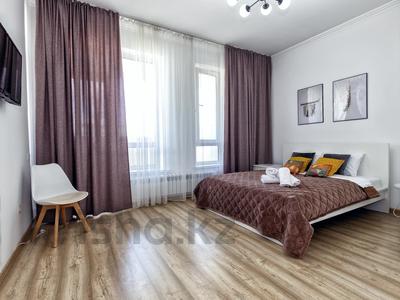 2-комнатная квартира · 70 м² · 8/8 этаж, Кабанбай батыра 60/11 за 22 000 ₸ в Астане, Есильский р-н