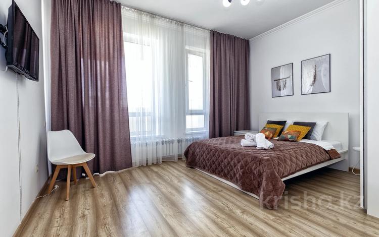 2-комнатная квартира · 70 м² · 8/8 этаж, Кабанбай батыра 60/11 за 22 000 ₸ в Астане, Есильский р-н — фото 2