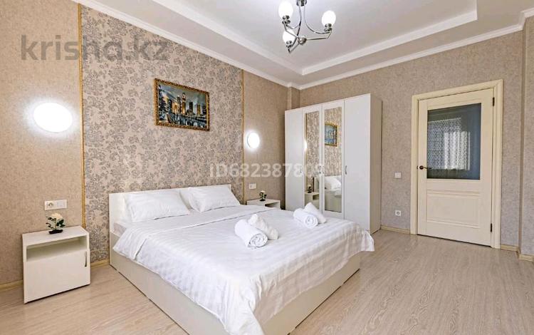 3-комнатная квартира, 85 м² посуточно, Батырбекова 21 за 20 000 〒 в Туркестане — фото 2