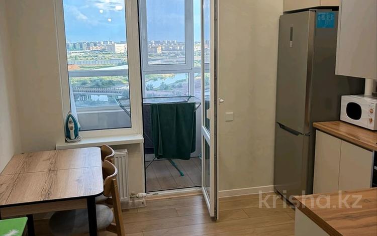 1-комнатная квартира · 40 м² · 7/8 этаж, Фариза Онгарсынова 5/2 за 220 000 ₸ в Астане, Есильский р-н — фото 2