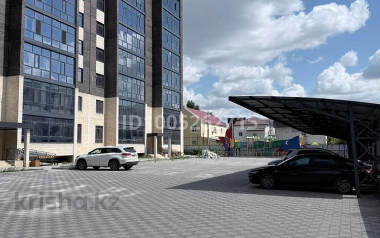 5-бөлмелі пәтер · 184 м² · 3/7 қабат, ул. Тәуелсіздік 6, бағасы: 55 млн ₸ в Уральске — фото 3