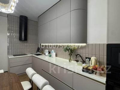 3-комнатная квартира · 90.4 м² · 12/12 этаж, Сыганак 4 за 89 млн 〒 в Астане, Нура р-н