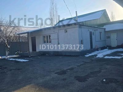Отдельный дом · 3 комнаты · 100 м² · 4.7 сот., мкр Шанырак-1 1/23 — Ул.Қобыланды 1/23 за 50 млн 〒 в Алматы, Алатауский р-н