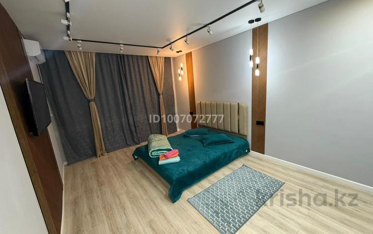 2-бөлмелі пәтер · 60 м² · 3/13 қабат, Просп. Назарбаева 28A — Метро Райымбек, Алматы-2, бағасы: 2 000 ₸ в Жетысуский р-н — фото 17