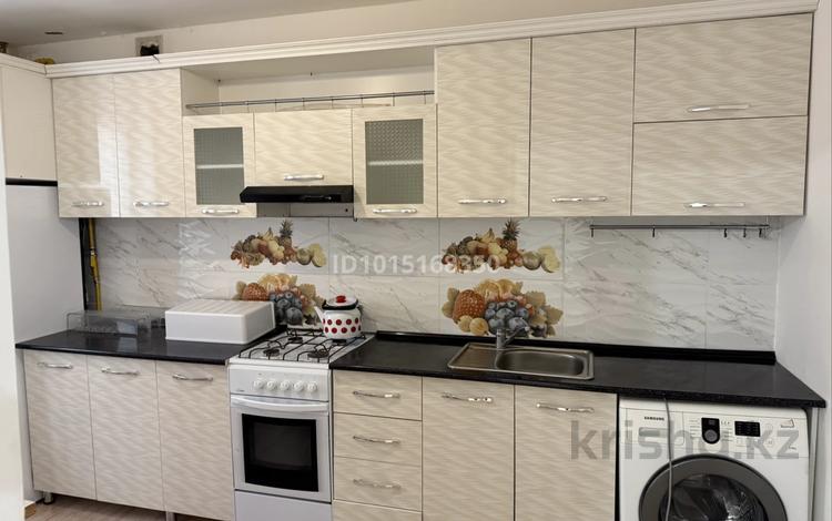 2-комнатная квартира · 49 м² · 2/5 этаж, мик Отырап 30 — Қасындар Супер марет аптека мектеп бәрлығы жақын орналасқан за 13 млн ₸ в Туркестане — фото 2