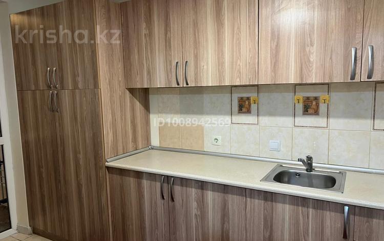 2-комнатная квартира · 62 м² · 2/9 этаж, мкр Аккент, Мкр. Аккент 6 за 270 000 ₸ в Алматы, Алатауский р-н — фото 2