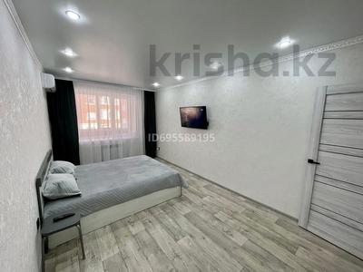 1-бөлмелі пәтер · 57 м² · 2/5 қабат, мкр Северо-Восток, Циолковского 5А — Абулхаир Хана, бағасы: 15 000 ₸ в Уральске