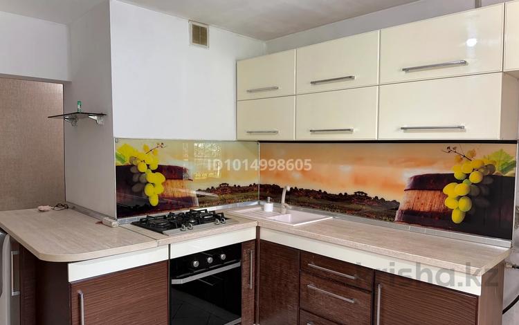 4-комнатная квартира · 82.4 м² · 1/5 этаж, мкр Айнабулак-3 128 за 60 млн ₸ в Алматы, Жетысуский р-н — фото 2