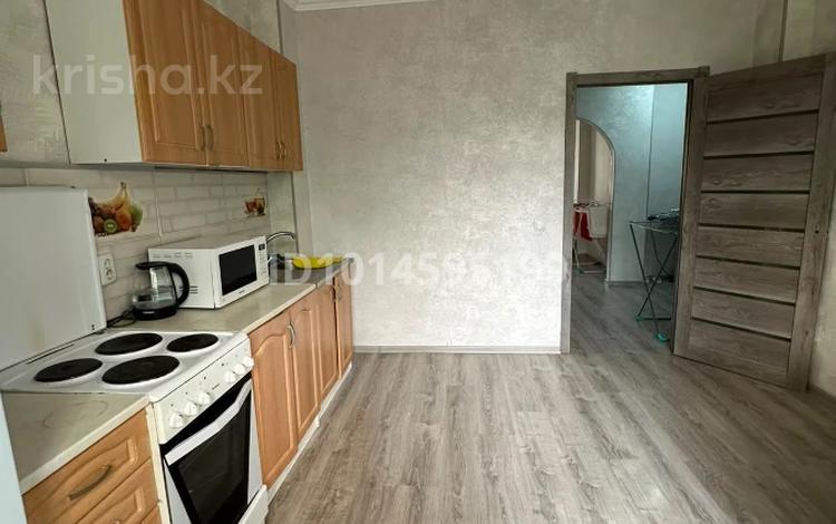 1 комната · 55 м², Роза Багланова 3 за 60 000 ₸ в Астане, Нура р-н — фото 2