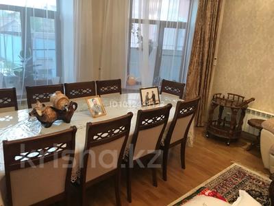 4-бөлмелі пәтер · 177 м² · 1/3 қабат, Сейфуллина, бағасы: 120 млн ₸ в Уральске