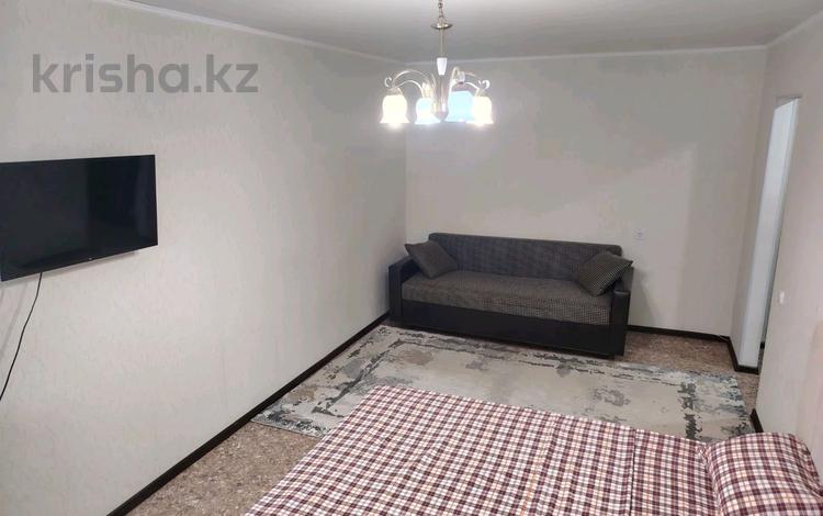 1-комнатная квартира · 55 м² · 3/5 этаж, 6 микрорайон 42 за 9 000 ₸ в Темиртау — фото 2
