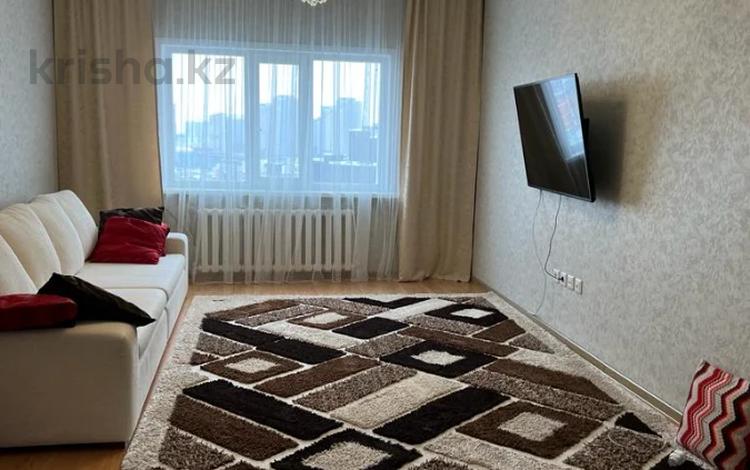 3-комнатная квартира, 70 м², 18/18 этаж, Б. Момышулы