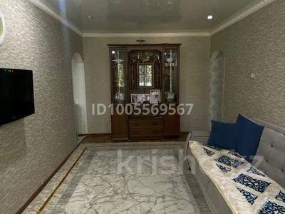 2-бөлмелі пәтер · 46 м² · 4/5 қабат, мкр Акбулым, Мкр Акбулак — Возле Торгового центра, бағасы: 15 млн ₸ в Таразе