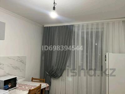 1-комнатная квартира, 36 м², 6/9 этаж помесячно, Райымбек Батыр 277 за 180 000 〒 в 