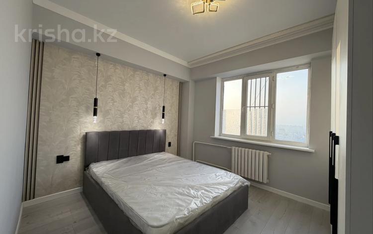 2-комнатная квартира · 55 м² · 9/9 этаж, мкр Мамыр-7 11 за 45 млн 〒 в Алматы, Ауэзовский р-н — фото 2