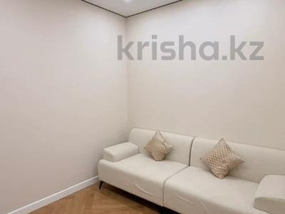 1-бөлмелі пәтер · 50 м² · 8/10 қабат, Алтын орда ш/а., Алии Молдагуловой, бағасы: 27 млн ₸ в Актобе, мкр. Алтын орда