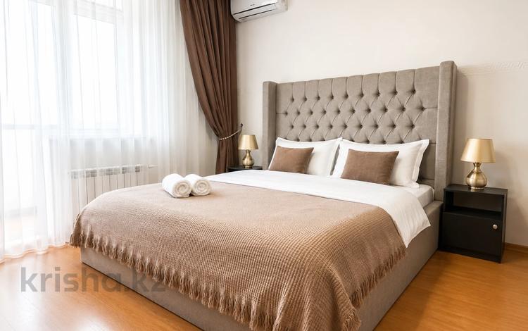 3-комнатная квартира · 70 м² · 11/12 этаж, Самал-2 77 за 45 000 ₸ в Алматы — фото 2