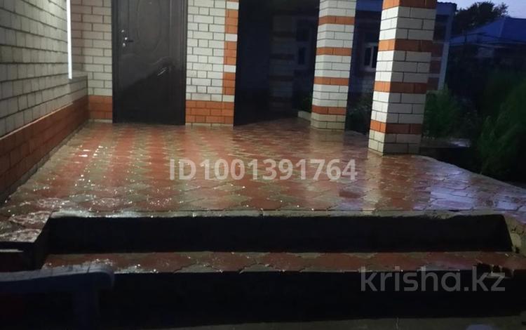 Отдельный дом · 3 комнаты · 110 м² · 10 сот., Анисима Конева 22 за 40 млн ₸ в Хромтау — фото 2