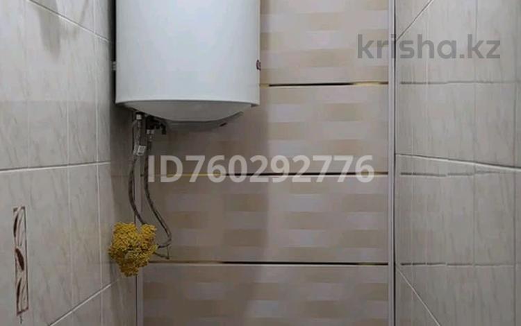 4-комнатная квартира · 70 м² · 5/5 этаж, Конаева 17/67 — Возле акимата за 17 млн ₸ в Шу — фото 2