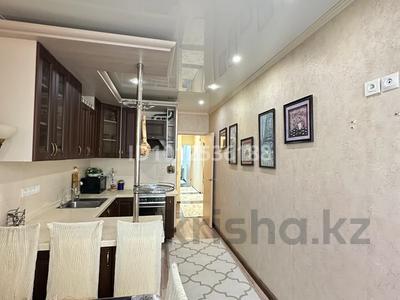 3-бөлмелі пәтер · 85 м² · 8/10 қабат, 11-й мкр 7б, бағасы: 18.5 млн ₸ в Актау