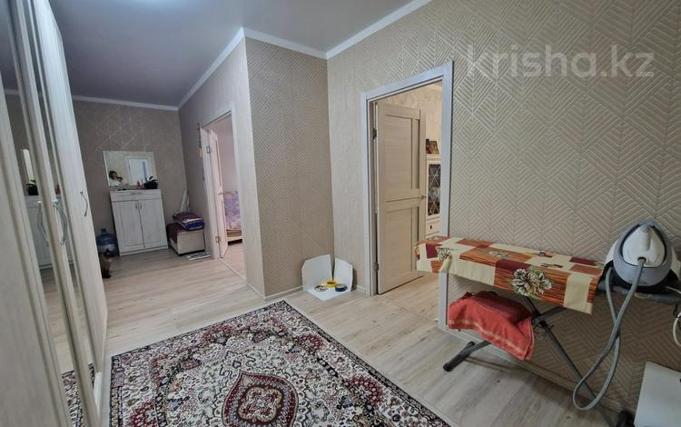 2-комнатная квартира · 69.7 м² · 8/9 этаж, 8 микрорайон 22 за 33 млн ₸ в Костанае — фото 2