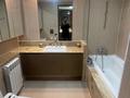 4-комнатная квартира · 250 м² · 8/18 этаж, Байтурсынова 5 за 900 000 ₸ в Астане, Алматы р-н — фото 9
