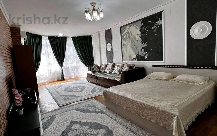1-бөлмелі пәтер · 55 м² · 3/10 қабат, Желтоксан 17а — Кунаева, бағасы: 10 000 ₸ в Шымкенте — фото 9